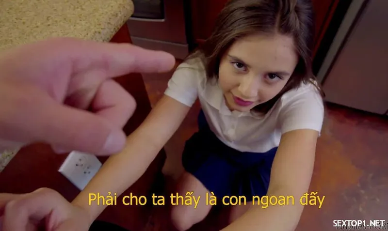 Trừng phạt cô bé ăn uống vô tổ chức vietsub