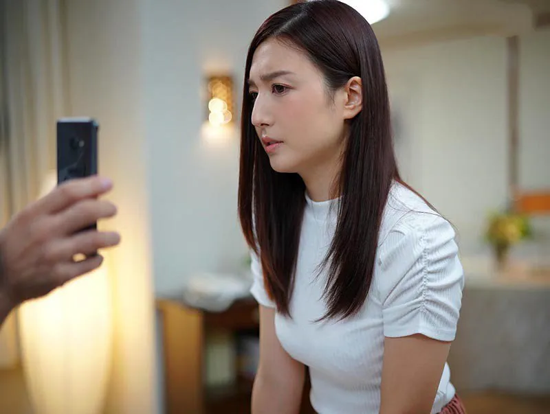 Bà xã vụng trộm bị anh xã bắt quả tang và cái kết jav