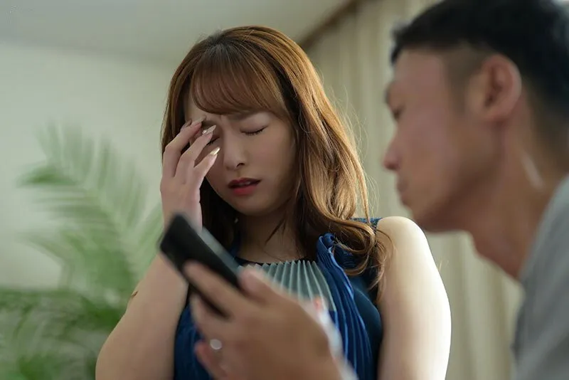 Cô vợ sốc khi ông xã tâm sự về ước muốn nhìn vợ yêu bị người khác địt